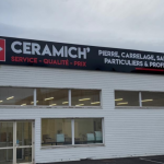 Image d'un panneau enseigne