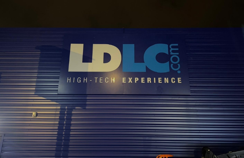 Image d'un panneau enseigne